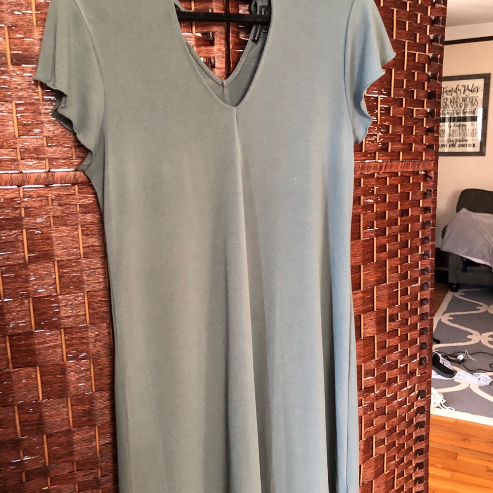 Dress - Picture 2 of 5